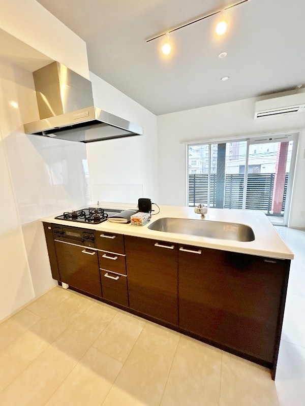 キッチン　★システムキッチングリル付き/3口コンロ★