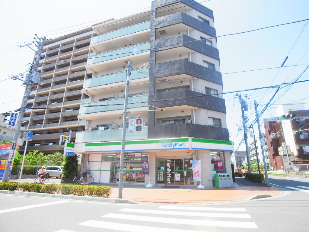 コンビニ　ファミリーマート 南流山四丁目店（コンビニ）まで160m