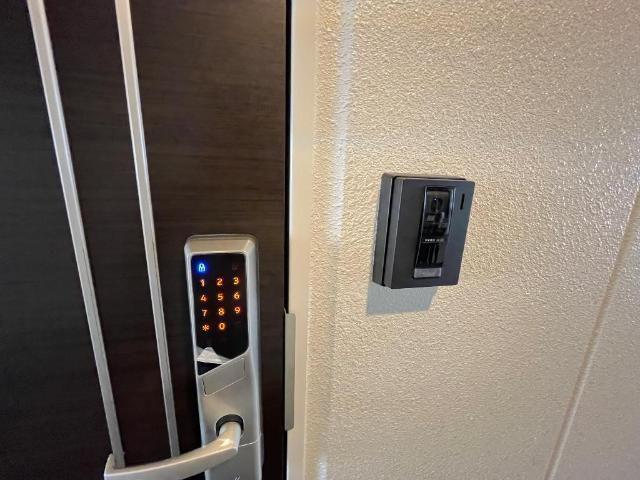 セキュリティ　玄関