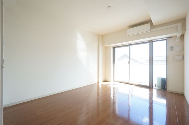 居室・リビング　※同物件・同タイプの写真です。