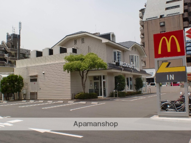 その他　マクドナルド（その他）まで3926m