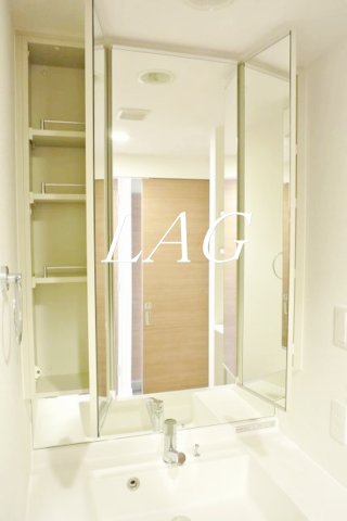 洗面設備　洗面台です。