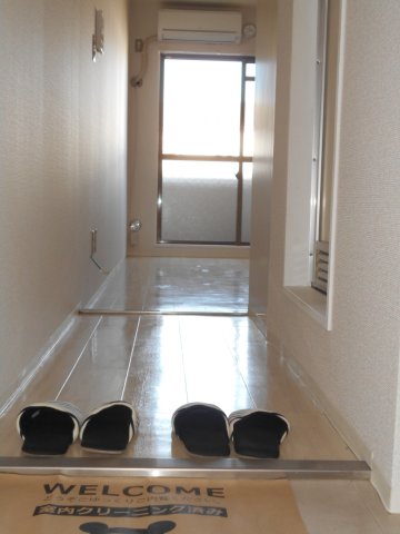 玄関　明るい玄関です