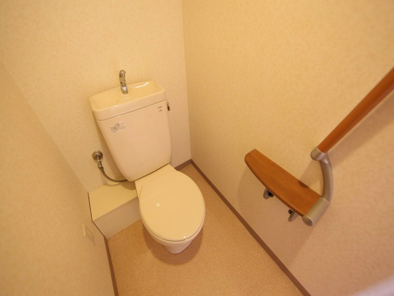 トイレ　洋式トイレ（温水洗浄便座設置可）