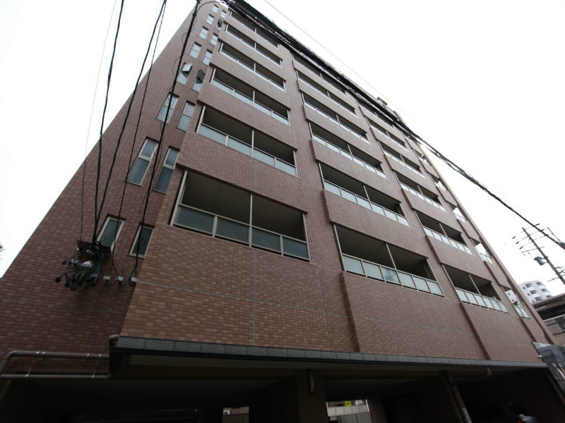 建物外観　外観　防犯カメラ付　オートロック　外壁タイル張り