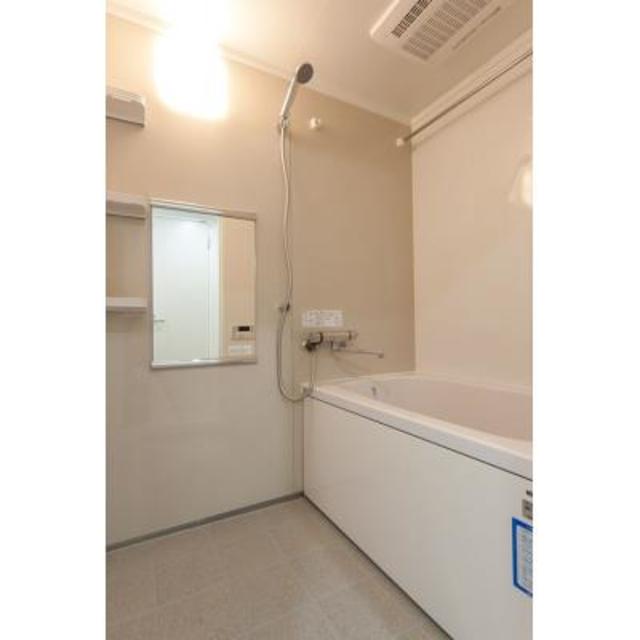 バス・シャワールーム　※写真は同タイプ住戸です。