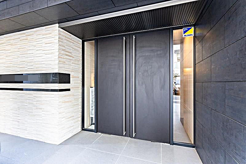 エントランス　【女性のお一人暮らしでも安心のセキュリティ♪】おすすめ！