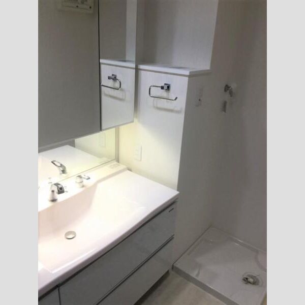 洗面設備　画像と現状が異なる場合は現状優先となります。