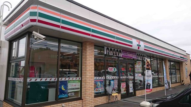 コンビニ　セブンイレブン札幌栄通16丁目店（コンビニ）まで139m