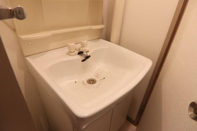 洗面設備　別室の参考写真です。※現況優先