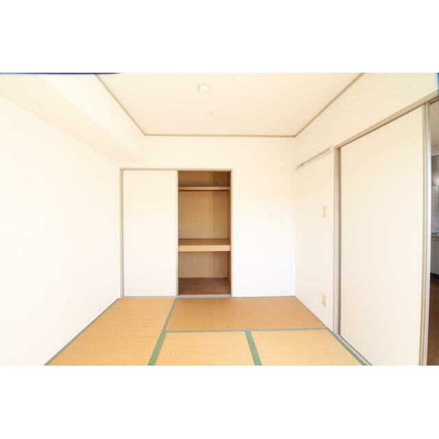 収納　和室６帖＋押し入れ