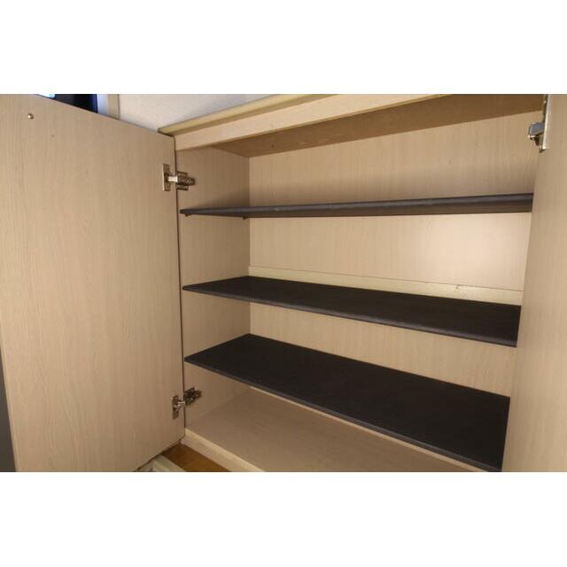 玄関　玄関収納