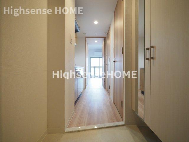 玄関　落ち着いた玄関です