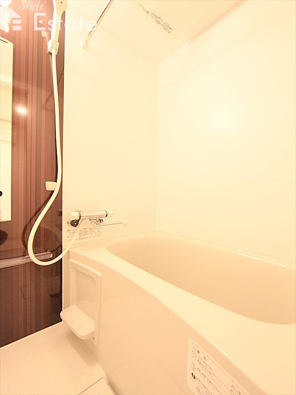 バス・シャワールーム　バスルーム