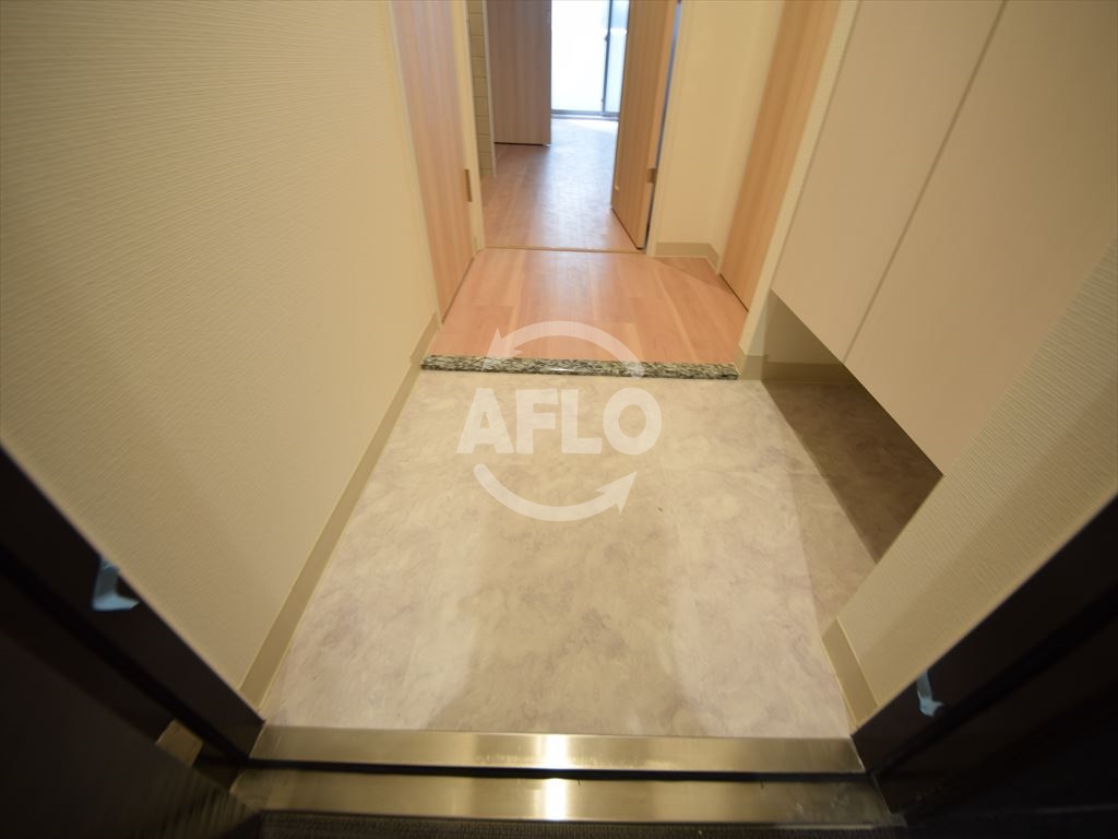 玄関　クリスタルグランツ難波II　玄関