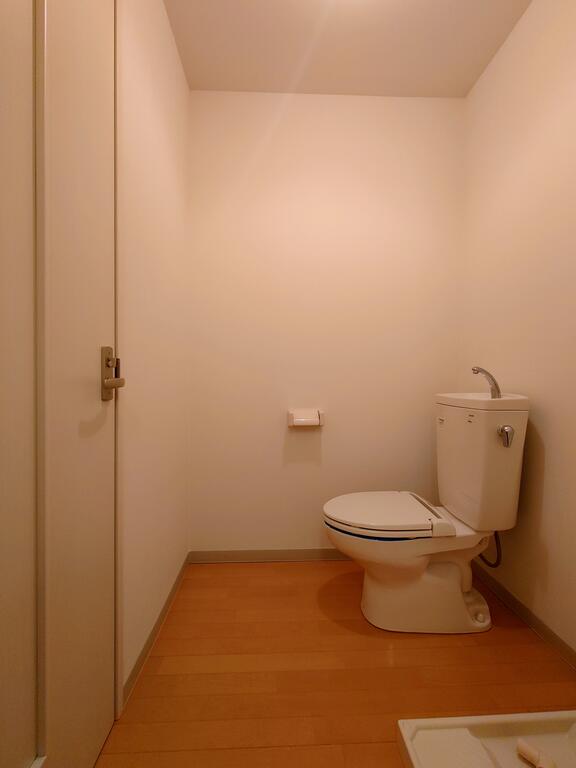 トイレ　東中野駅　徒歩2分　賃貸アパート　家賃7万円台