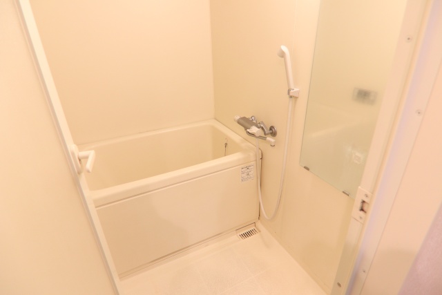 バス・シャワールーム　※別室の参考写真の為、現況優先です。