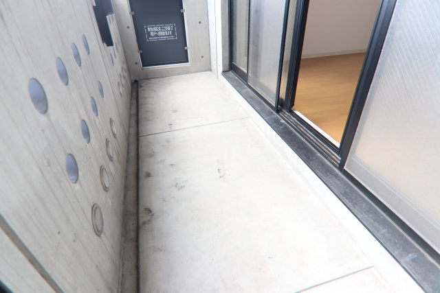 バルコニー　※別室の参考写真の為、現況優先です。