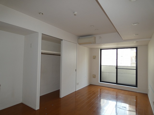 居室・リビング　内観