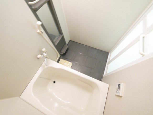 バス・シャワールーム　日々の疲れを癒すお風呂付です