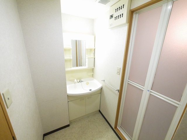 洗面設備　忙しい朝には欠かせない洗面所です