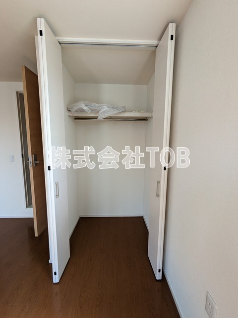 収納　10帖洋室クローゼット