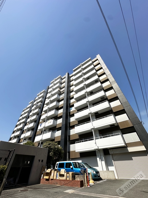 建物外観　鉄筋コンクリート造のガッチリしたマンションです♪♪