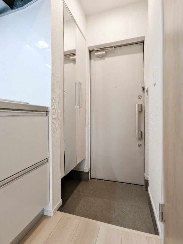 玄関　図面と現状に相違がある場合には現状を優先