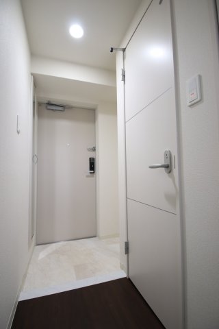 玄関　収納もある玄関です