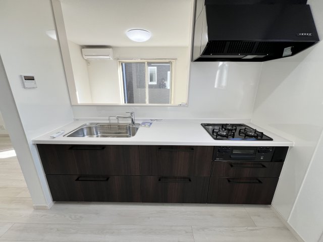 キッチン　写真は同じタイプの１号棟です