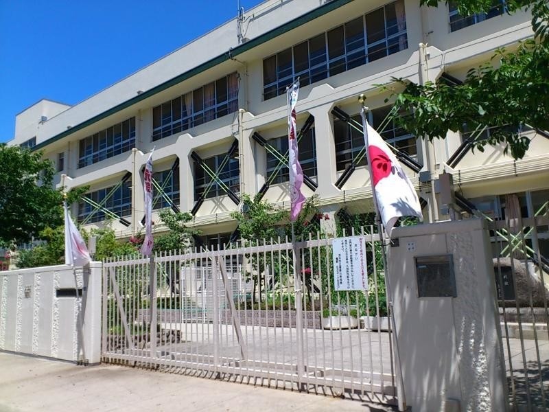 小学校　茨木市立 葦原小学校（小学校）まで453m