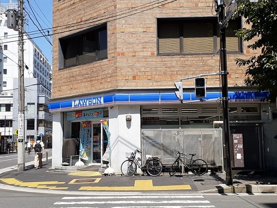 コンビニ　ローソン（コンビニ）まで61m