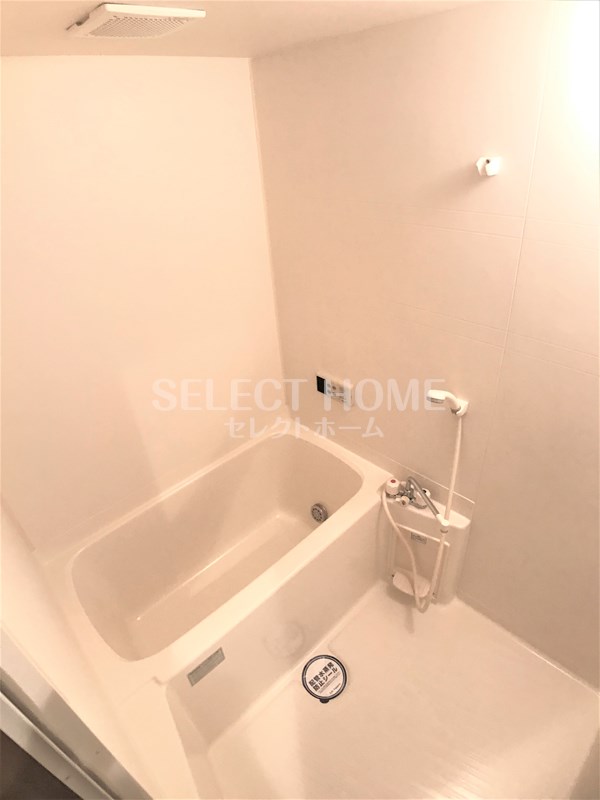 バス・シャワールーム　日々の暮らしに欠かせないお風呂です 同型タイプ