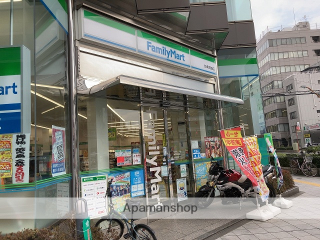 コンビニ　ファミリーマート台東鳥越店（コンビニ）まで115m