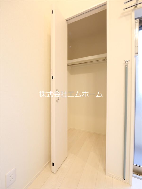 収納　クローゼット付（収納充実してます）同型写真