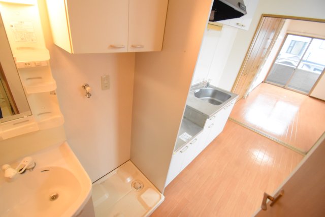 洗面設備　同物件、別部屋参考写真