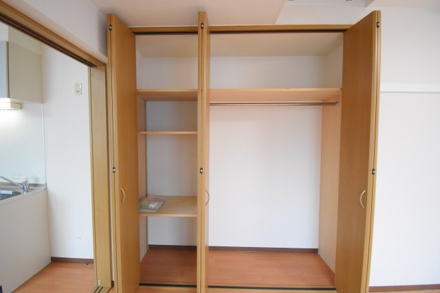 収納　同物件、別部屋参考写真