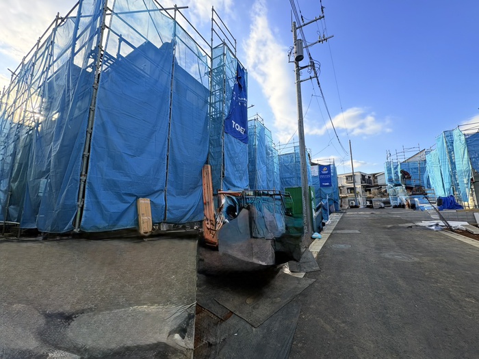 建物外観　建築中