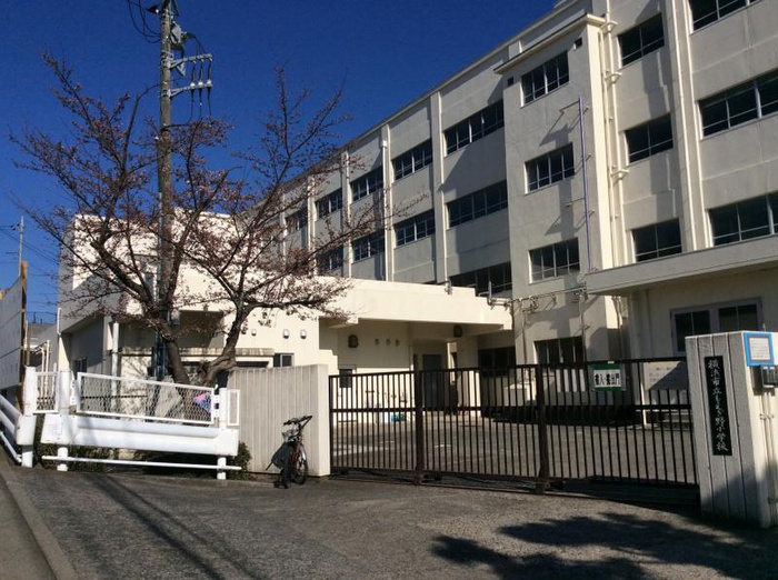 小学校　横浜市立もえぎ野小学校（小学校）まで900m