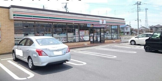 コンビニ　セブンイレブン（コンビニ）まで450m