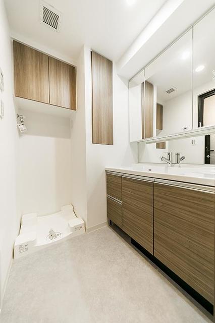 洗面設備　※写真は同タイプ住戸です。