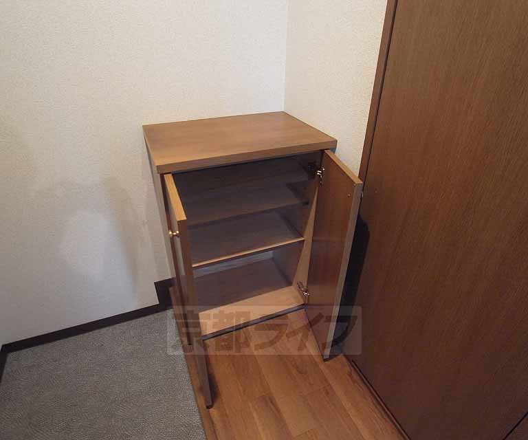 収納　靴箱です。