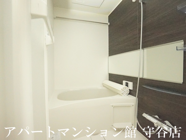 バス・シャワールーム　反転です