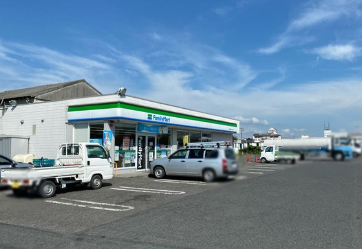 コンビニ　ファミリーマート 総合流通センター北店（コンビニ）まで471m