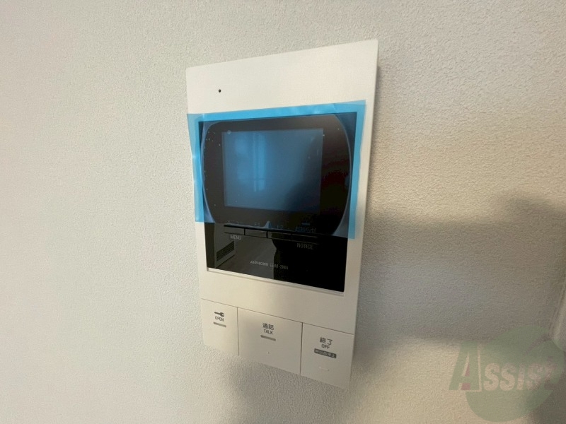 セキュリティ　ＴＶモニター付インターホンです。来客者の顔が見えるので安心！