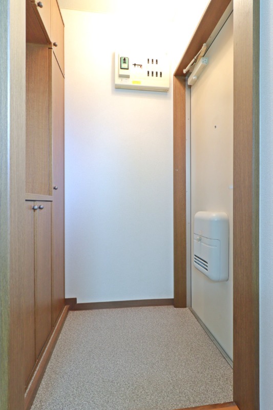 玄関　図面と現状に相違がある場合には現状を優先