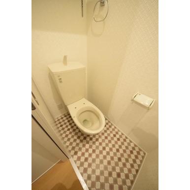 トイレ　別部屋参考写真です