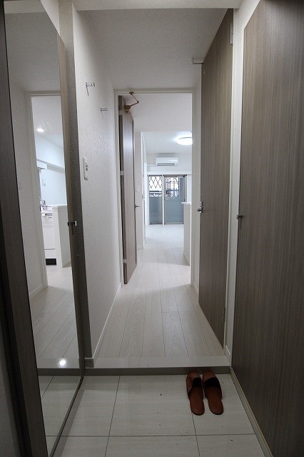 玄関　玄関※参考写真