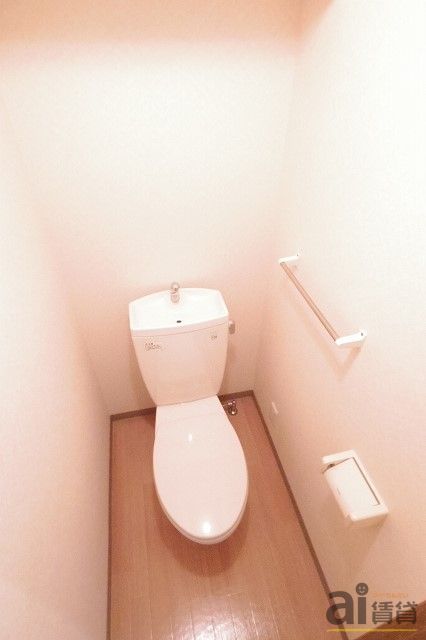 トイレ　※同仕様写真