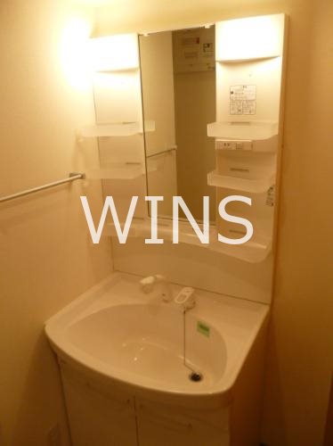 洗面設備　別部屋参考写真です